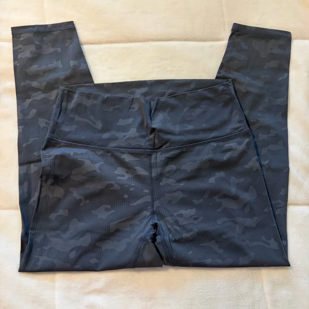 ZYIA Active Battleship Camo Luxe 7/8 leggings - Picture 2 of 6